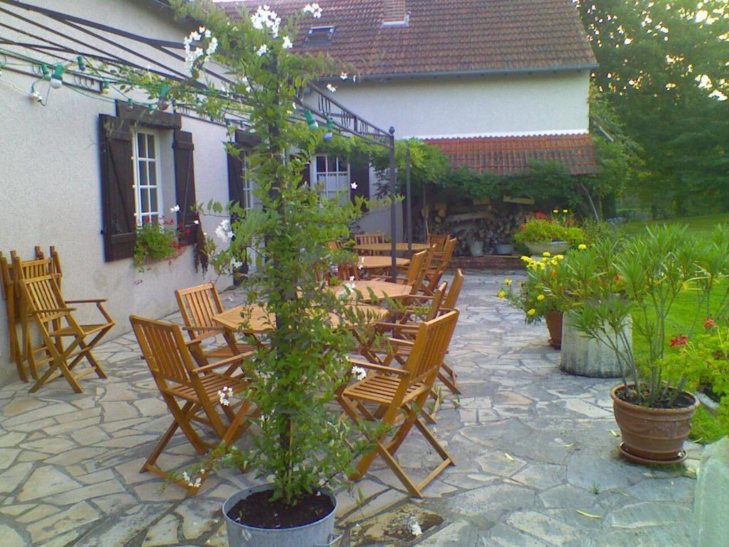 Bed and Breakfast Althaea La Ferté-Saint-Cyr Zewnętrze zdjęcie
